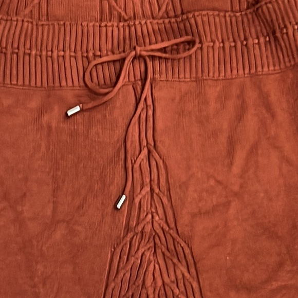 Free people sweater dress with cut out - Picture 8 of 15